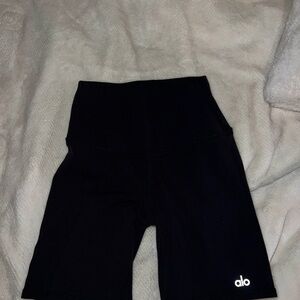 ALO Yoga Women's Black Bike Shorts